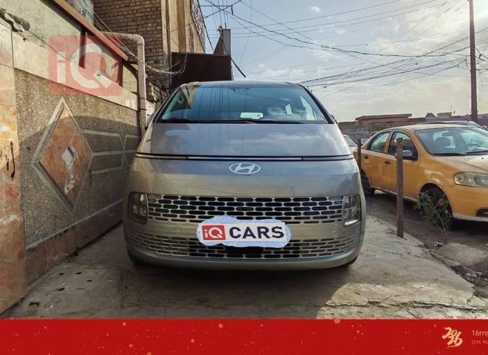 هیۆندای ستاریا